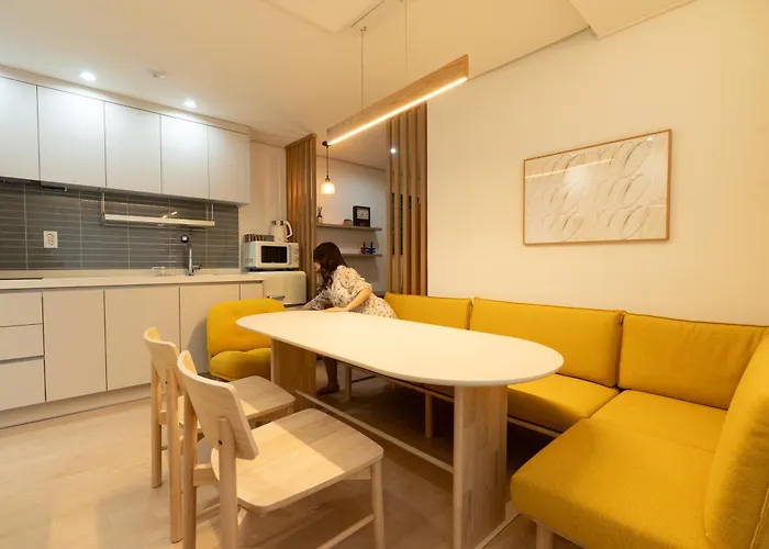 아파트 Maison De Nari 1 *